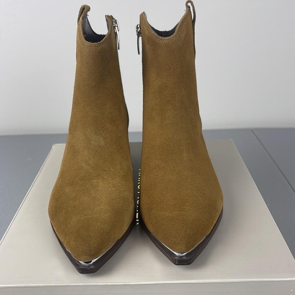 Marc Fisher Mikala Pointed Toe Bootie. Size 7. - Picture 5 of 10